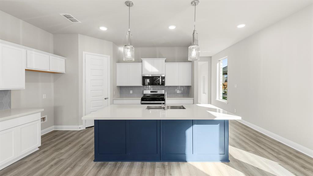 469 Silent Pond Park Property Photo 5