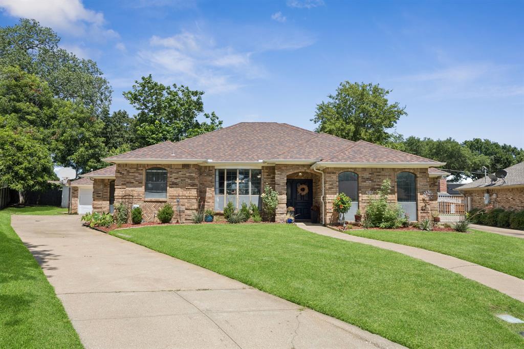 2705 Serenade Court Property Photo 1
