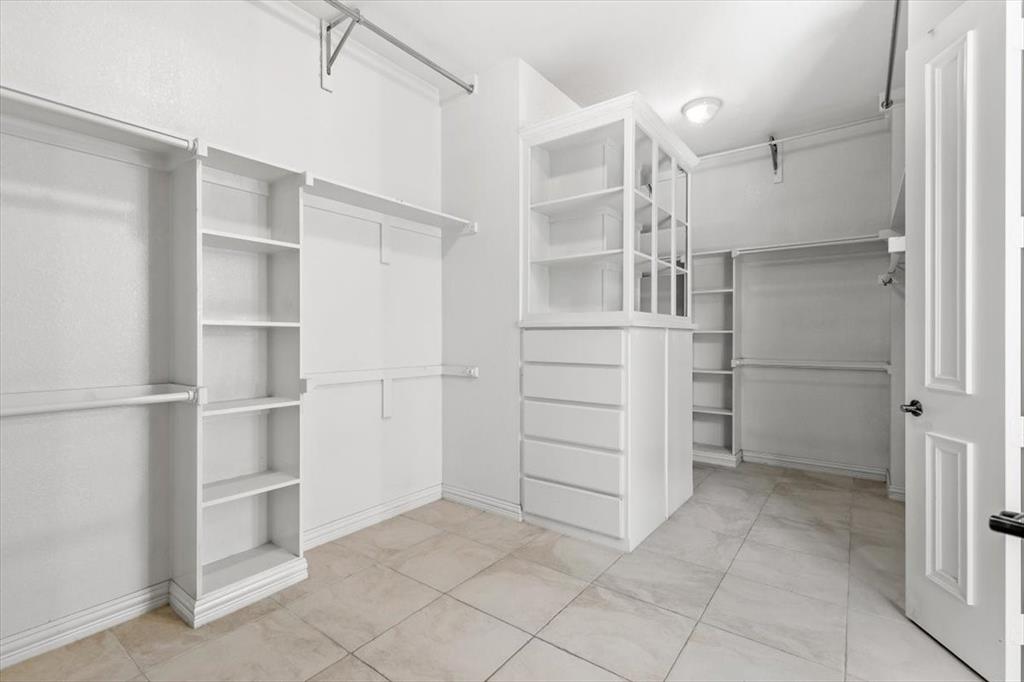 8945 Waterchase Circle Property Photo 18