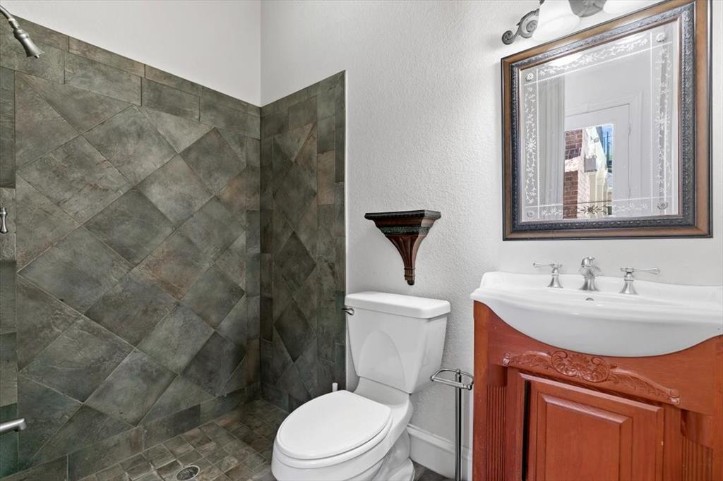 8945 Waterchase Circle Property Photo 24
