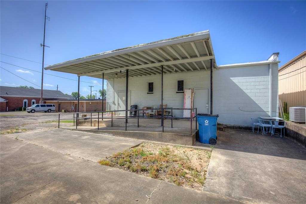 107 Locust Street Property Photo 7