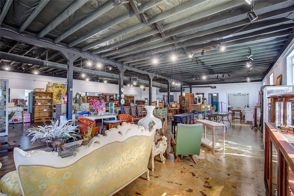107 Locust Street Property Photo 16