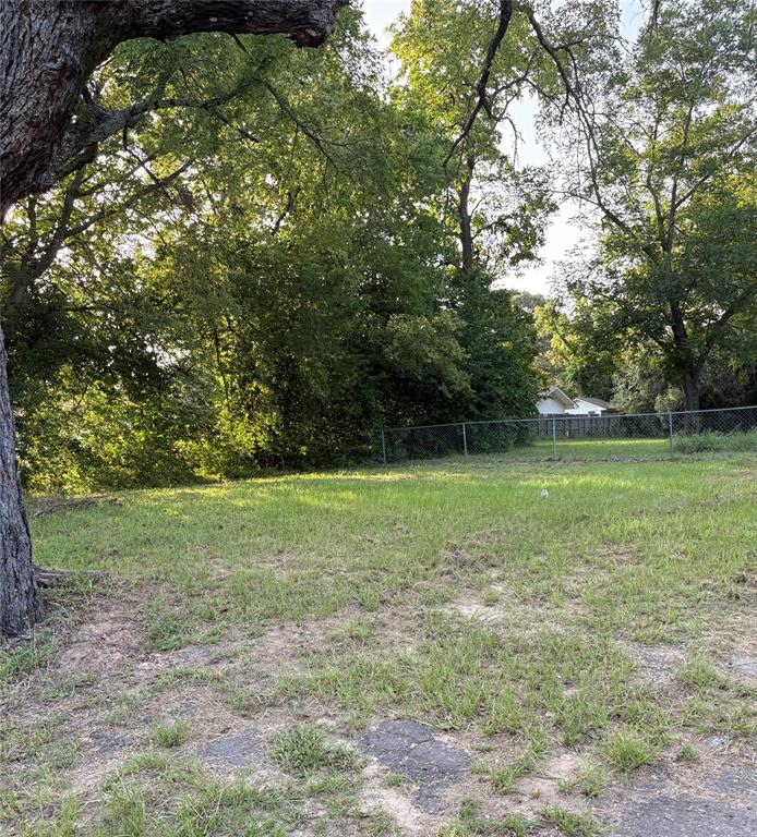 533 Edmonson Street Property Photo 2