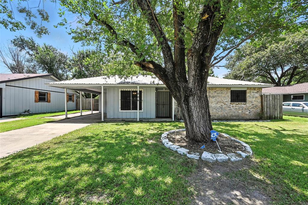 804 Live Oak Street Property Photo 1