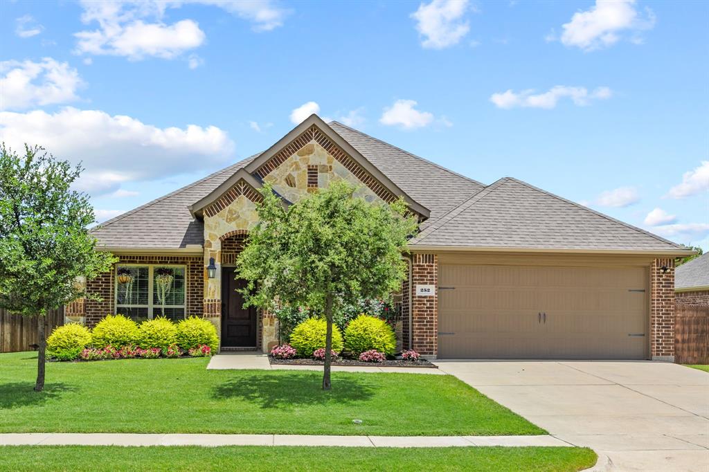 252 Goliad Trail Property Photo 1