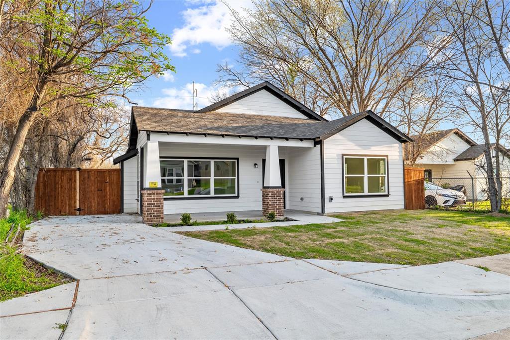 1315 Bessie Street Property Photo 2