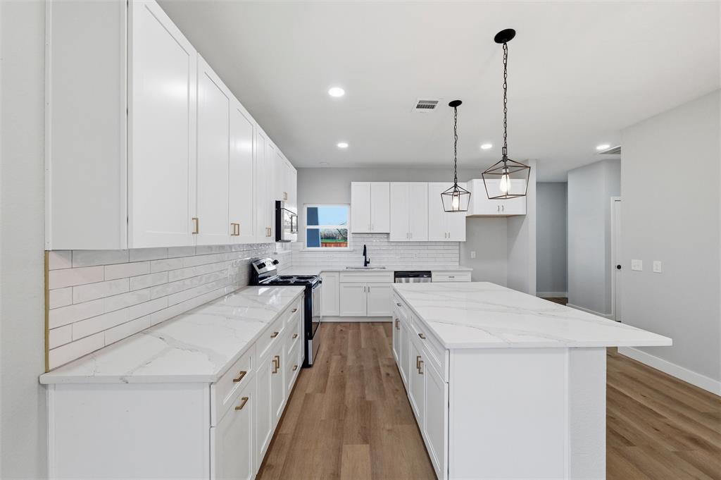 1315 Bessie Street Property Photo 10