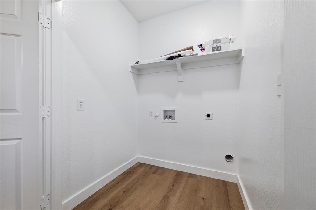 1315 Bessie Street Property Photo 28