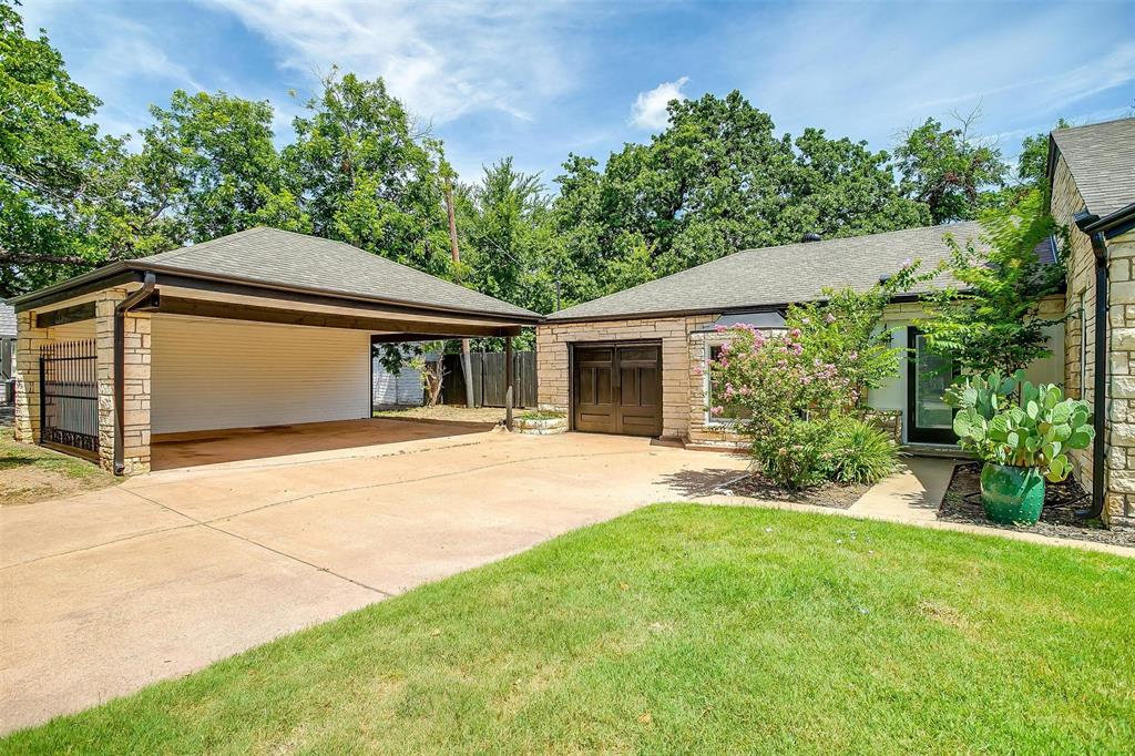 612 W Bluff Property Photo 5