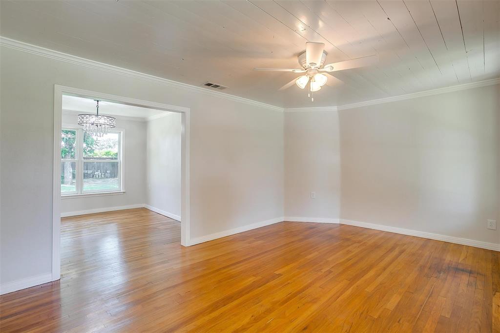 612 W Bluff Property Photo 9