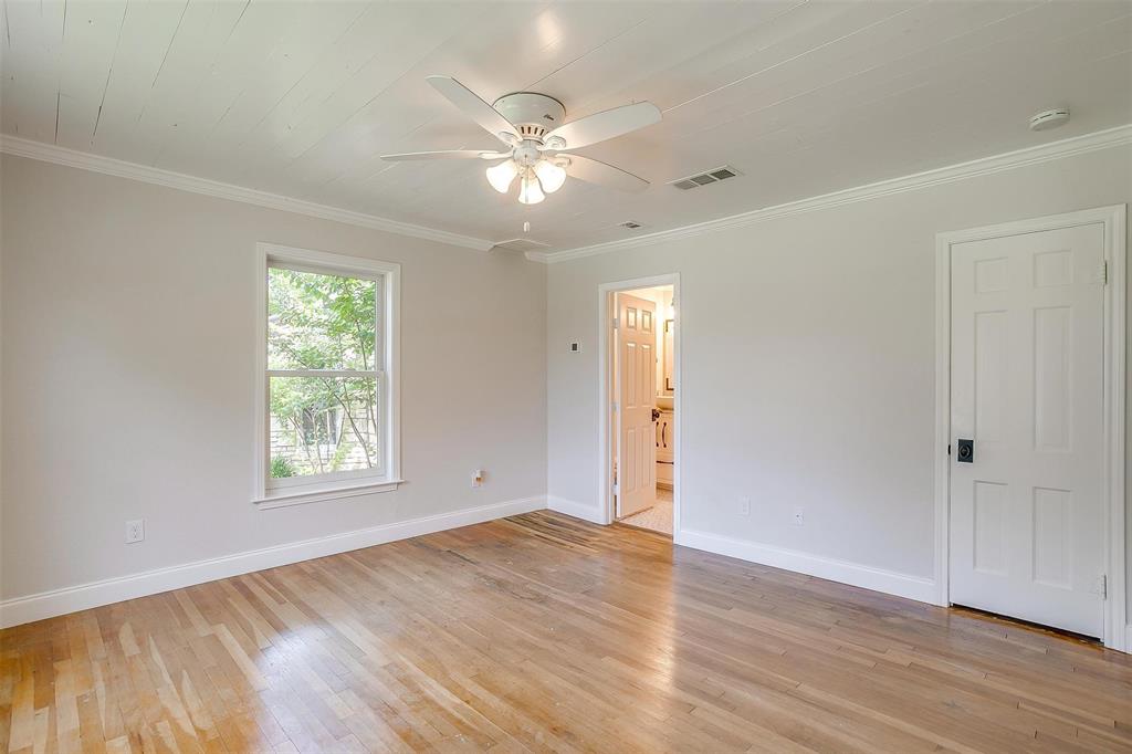 612 W Bluff Property Photo 12
