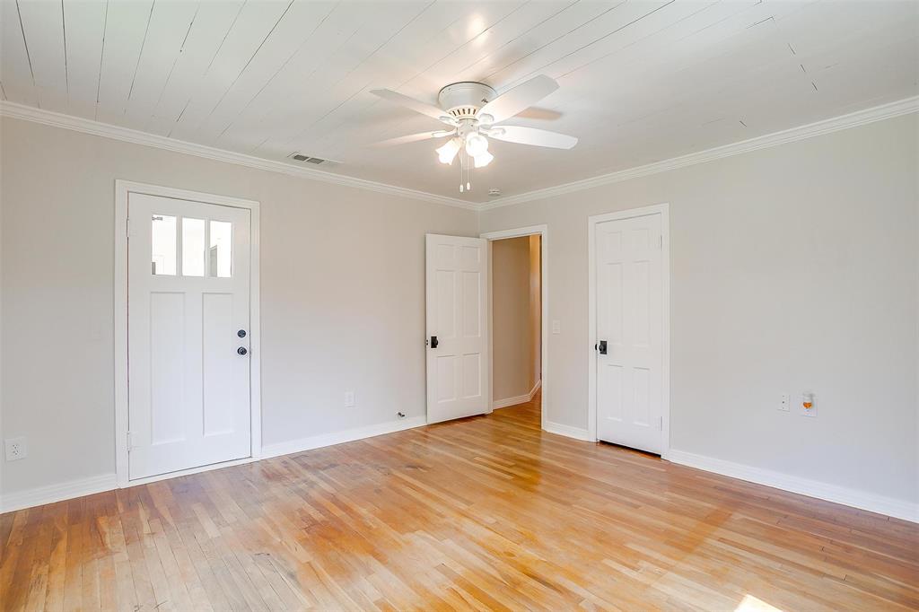 612 W Bluff Property Photo 19