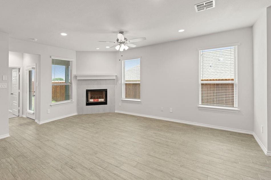 1748 Osage Property Photo 8