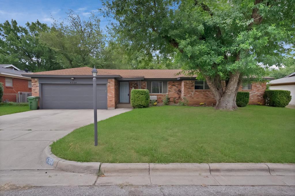 4304 Lynn Terrace Property Photo 1