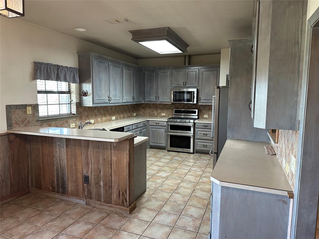 8170 County Road 101 Property Photo 11