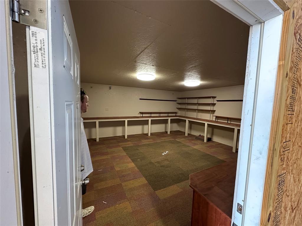 8170 County Road 101 Property Photo 26