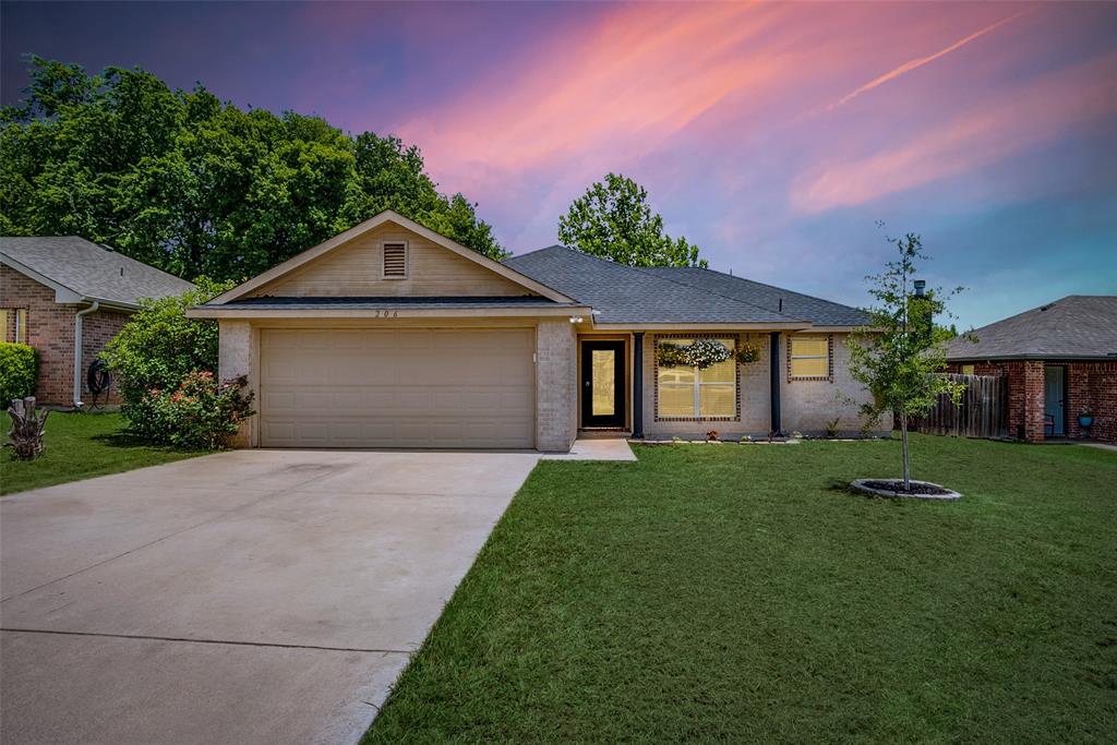 206 Cheyenne Trail