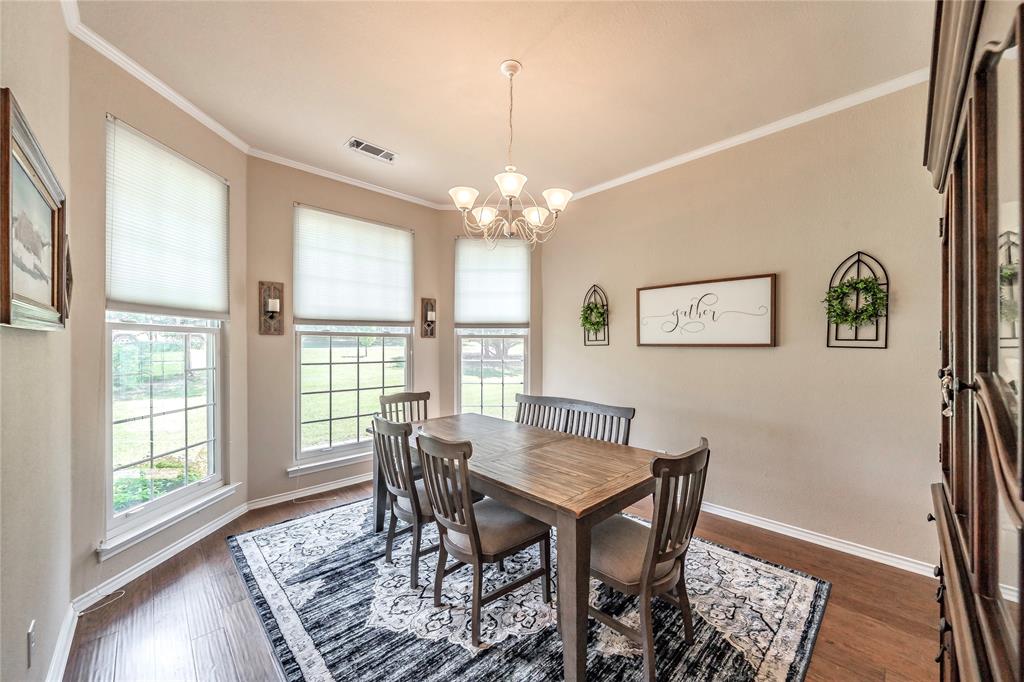 400 Overland Drive Property Photo 6