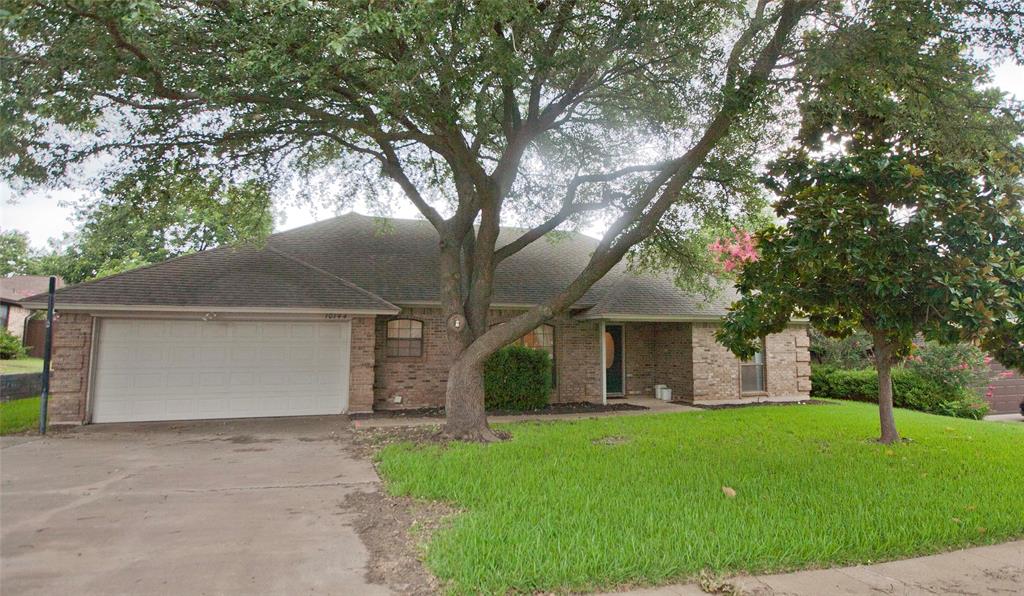 10144 Stoneleigh Drive Property Photo 1