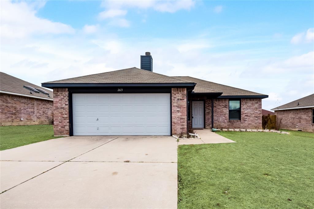 2613 Castle Pines Drive Property Photo 1