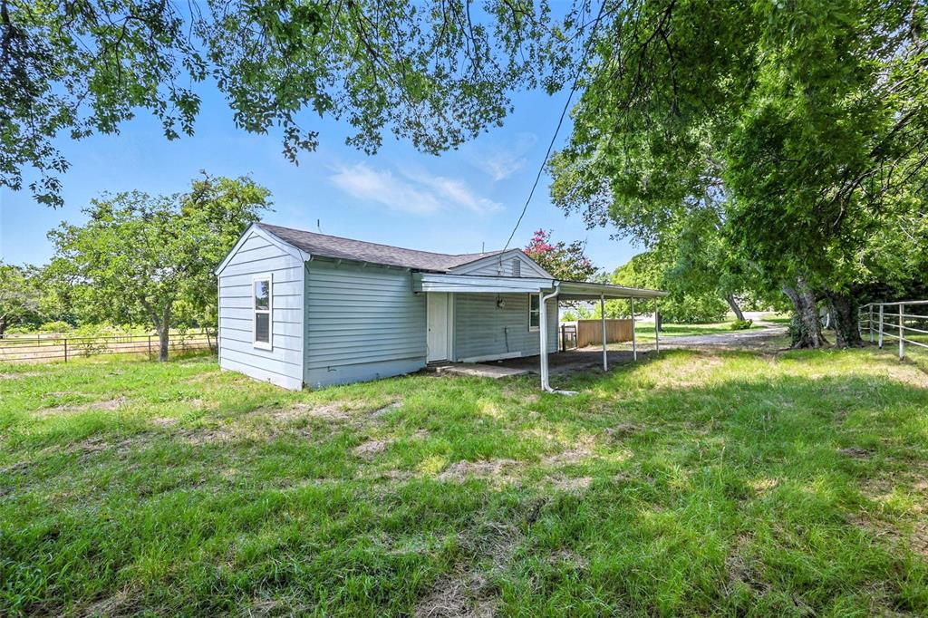 1206 N Business Highway 78 Property Photo 1