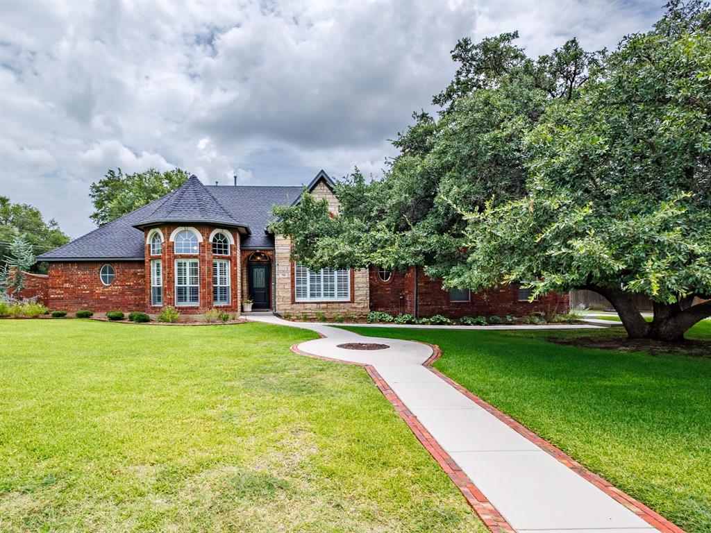 708 Oak Trail