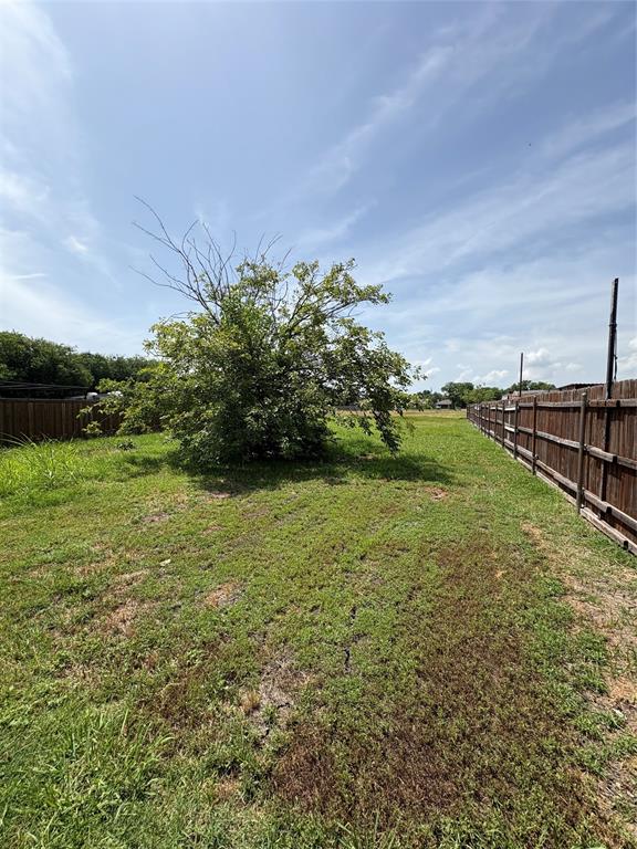 7012 Garner Road Property Photo 6