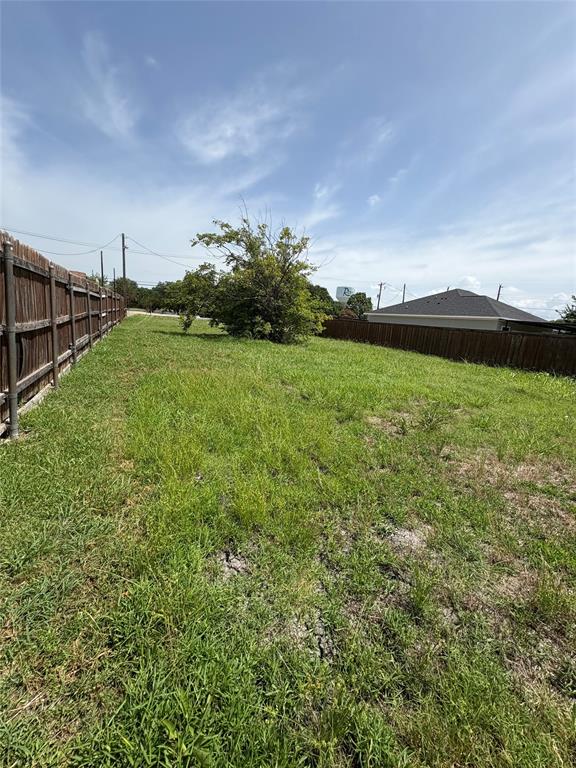 7012 Garner Road Property Photo 12