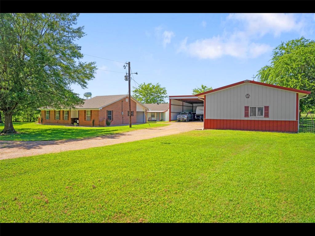 1776 Fm 515 Property Photo 1