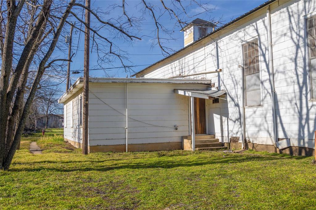 408 6th Street Property Photo 13