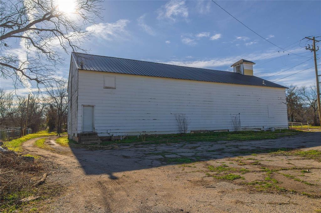 408 6th Street Property Photo 15