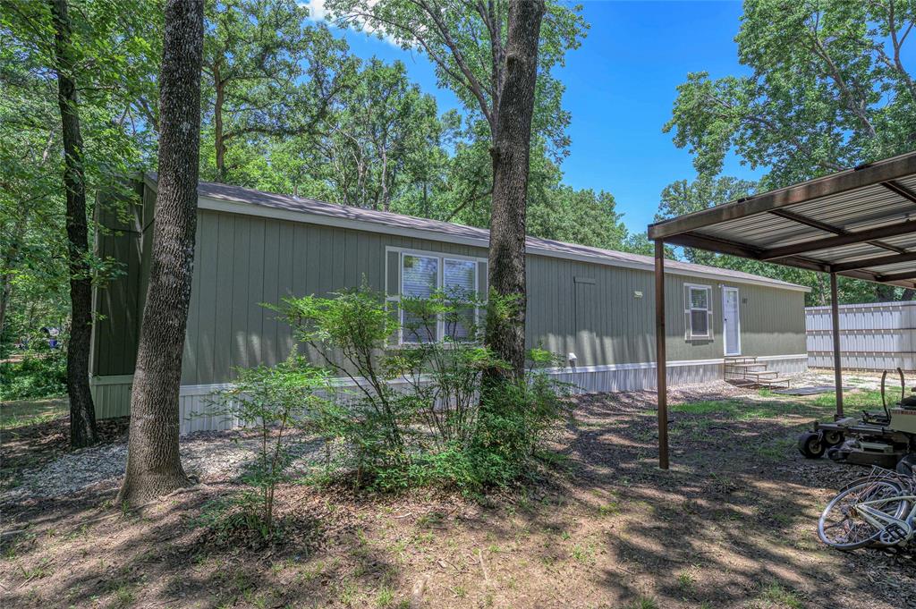 187 Hummingbird Property Photo 1