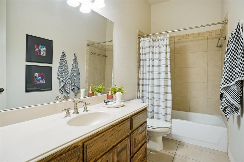 7200 Oak Creeks Court Property Photo 24