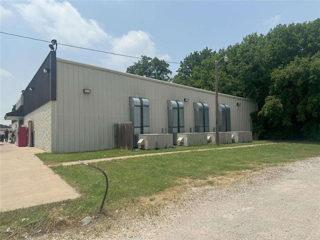 800 N Texas Street Property Photo 2