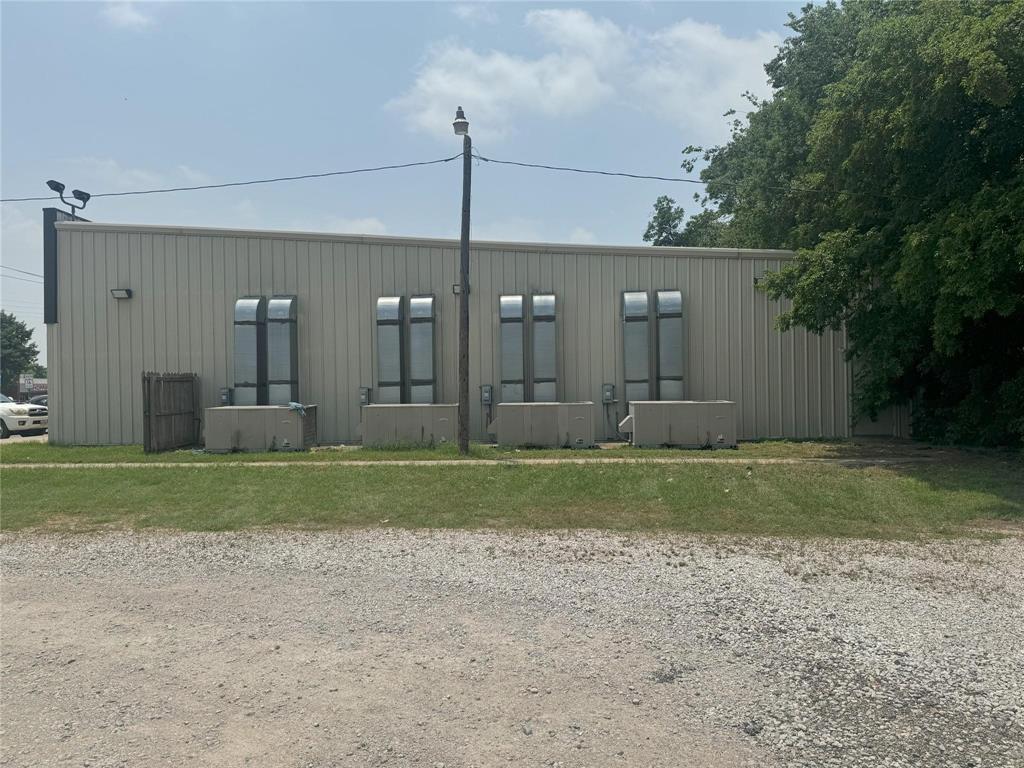 800 N Texas Street Property Photo 3