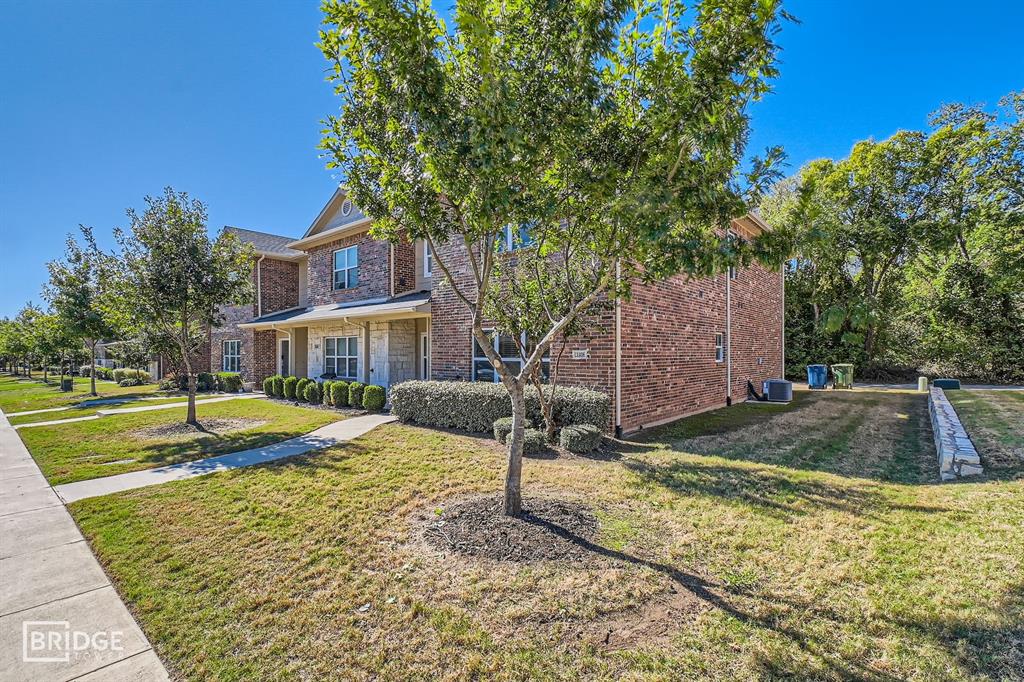 1412 Lake Crest Lane Property Photo 1