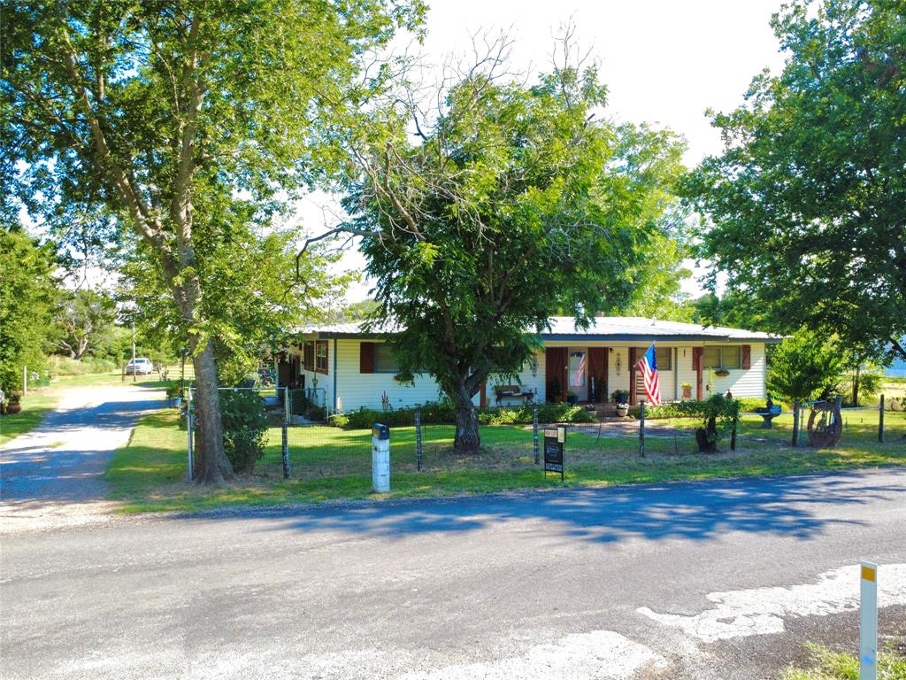 967 Halbert Drive Property Photo 1