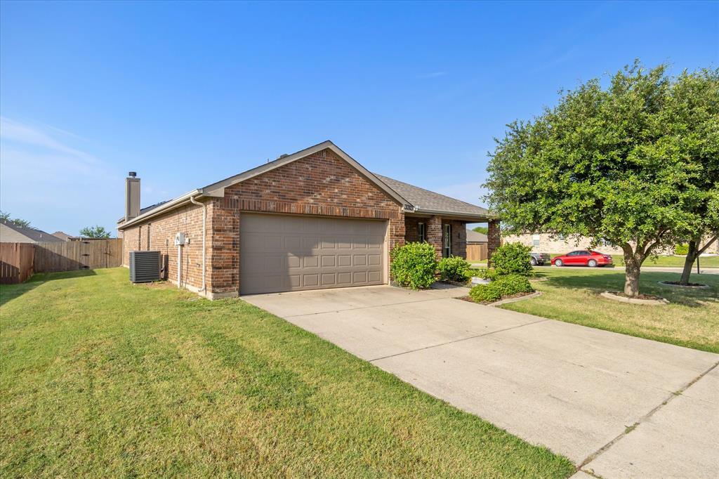 3313 Spruce Street Property Photo 1