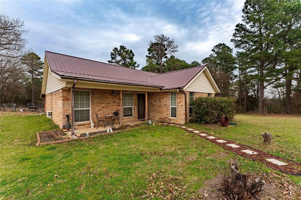 162 Private Road 35976 Property Photo 1