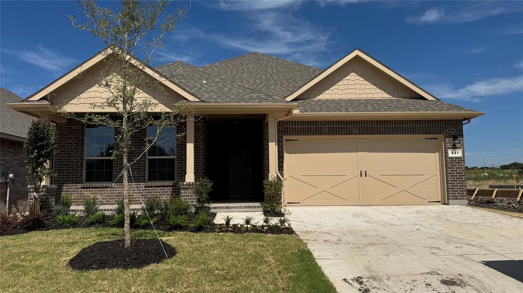 537 PICKETT CREEK Drive Property Photo 1