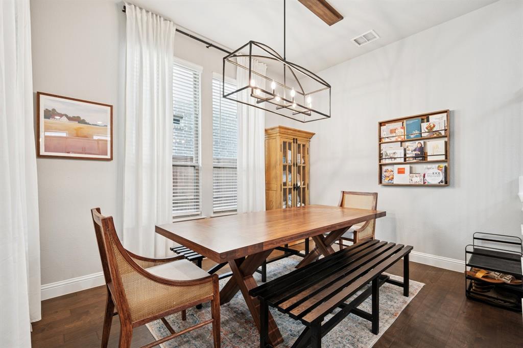 4837 Miles Way Property Photo 8