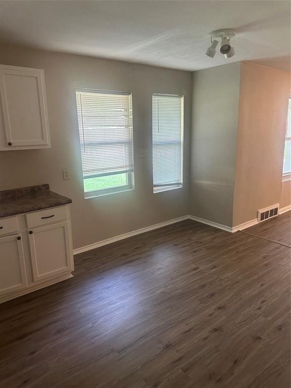 701 Hulme Street Property Photo 10