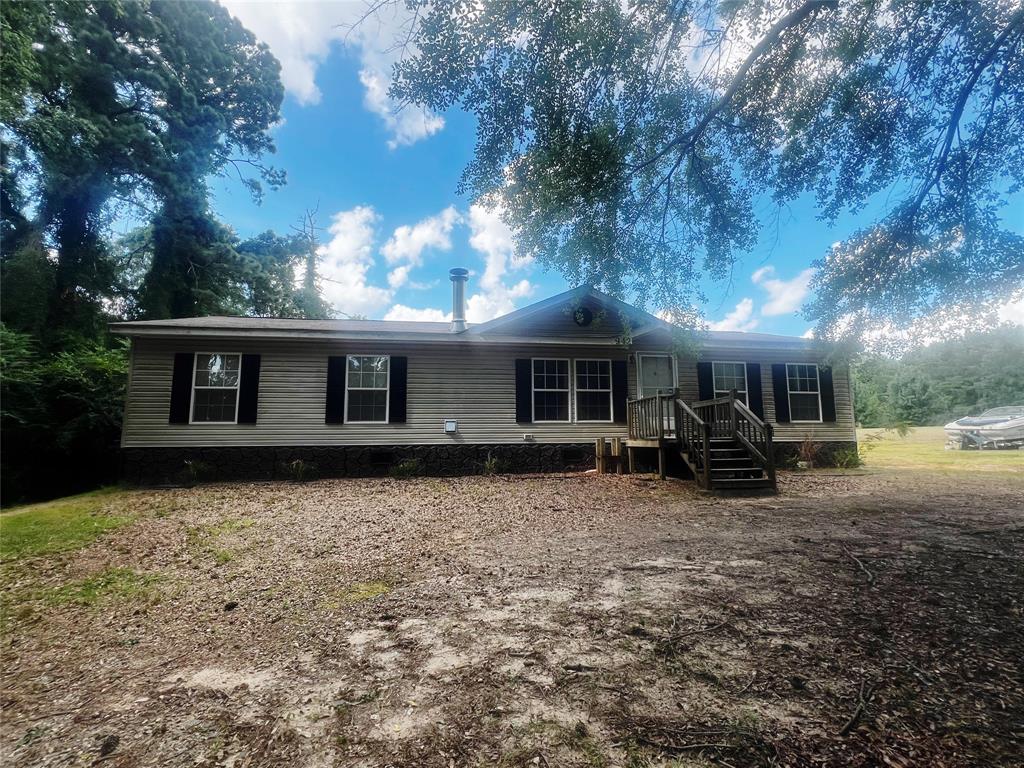 942 Peach Tree Road Property Photo 1