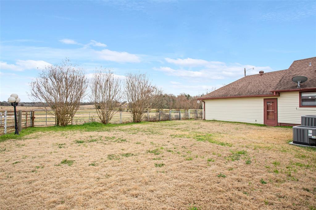 649 E Us Highway 84 Property Photo 27