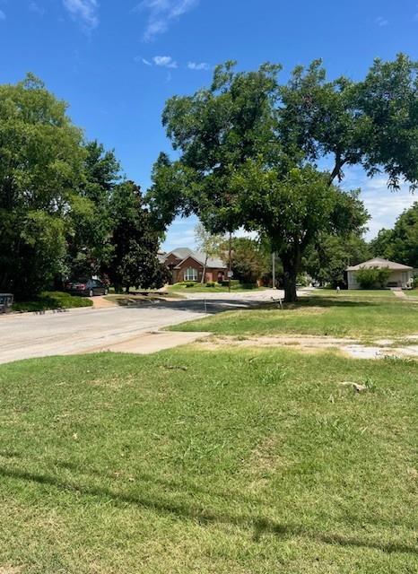 3829 W 5th Street Property Photo 2