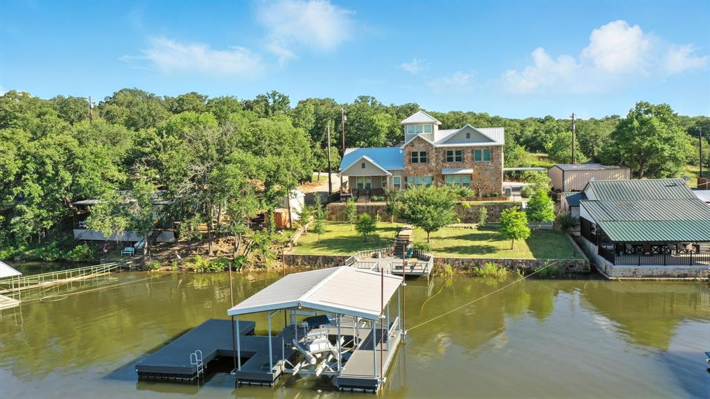 216 Private Road 1735 Property Photo 1