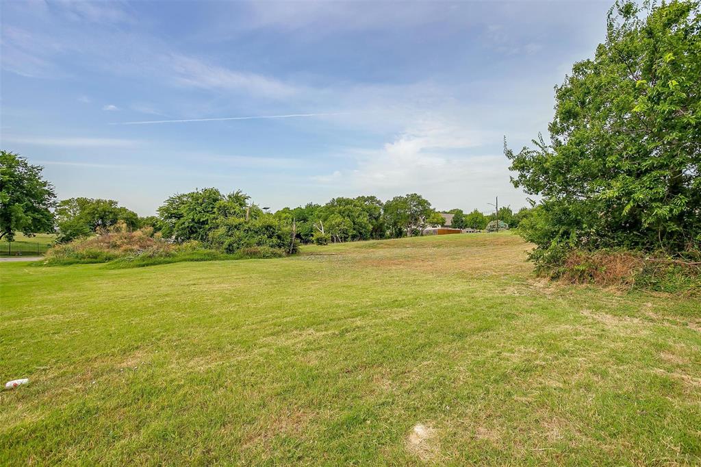 5816, 5820, 5824 Helmick Avenue Property Photo 2