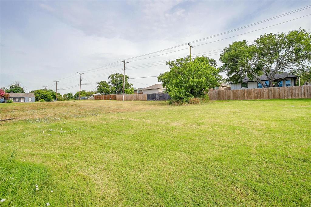 5816, 5820, 5824 Helmick Avenue Property Photo 7