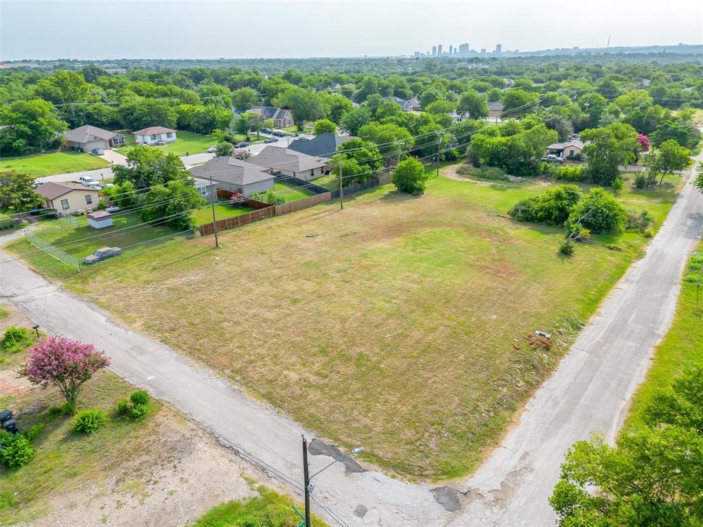 5816, 5820, 5824 Helmick Avenue Property Photo 9