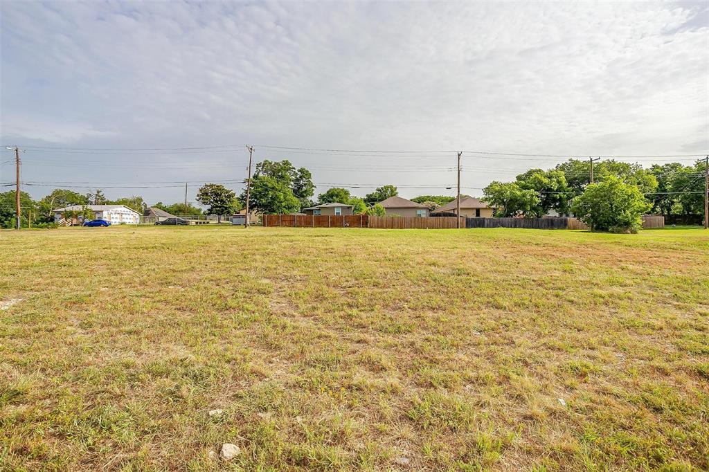 5816, 5820, 5824 Helmick Avenue Property Photo 10